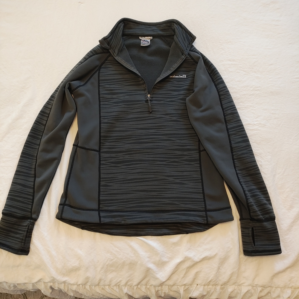 Avalanche Grey And Black Fleece Pullover